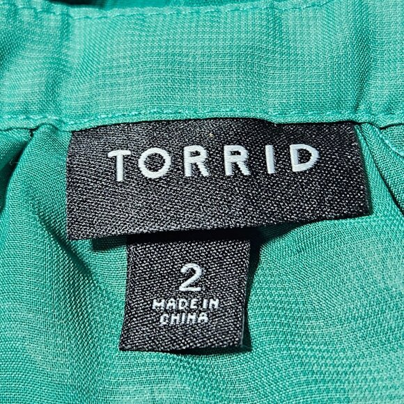 Torrid Green Floral Blouse Womens Size 2x Cold Shoulder Top Cross Strap Back - Picture 5 of 7